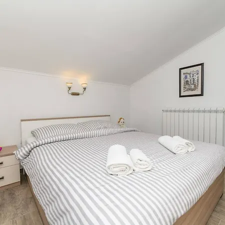 Beautiful Aleks Apartament *